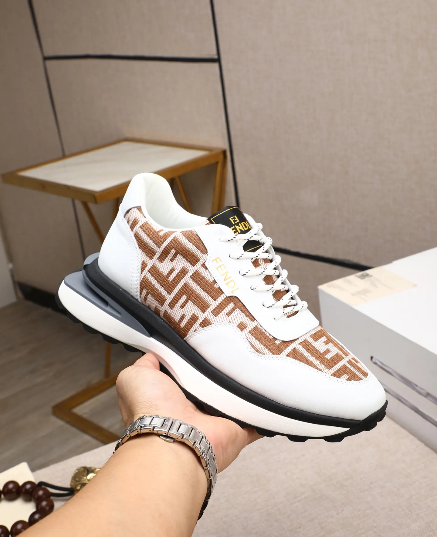 Men's shoes 💰460🕷🕷[FENDI] Fendi fashionable casual men's shoes 🇨🇳Original official website 1:1 model opening, new models are available first 💯Not high-profile but avant-garde, simple About low-key and fashionable, super versatile style 🌿 Made of original cowhide ➕ Pigskin lining 🎋 The version is comfortable on the feet, so rigorous for any small place, and the workmanship is first-class 🍍38-44 Large quantities in stock